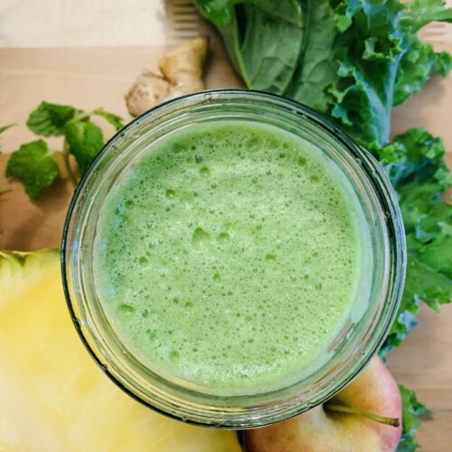 Green and Golden Cleansing Juice